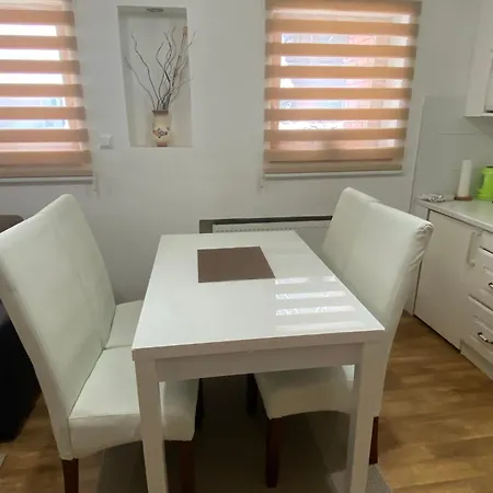 Ice Queen Vlasic Apart-hotel 3*