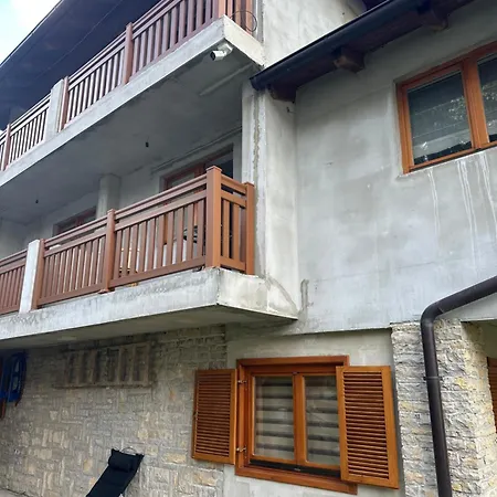 Ice Queen Vlasic 3* Sisava