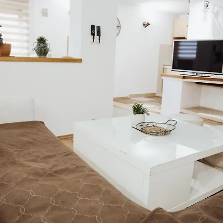 Aparthotel Ice Queen Vlasic 3*