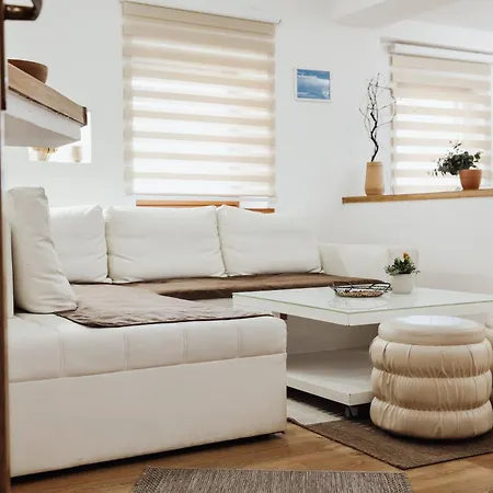 Aparthotel Ice Queen Vlasic 3*