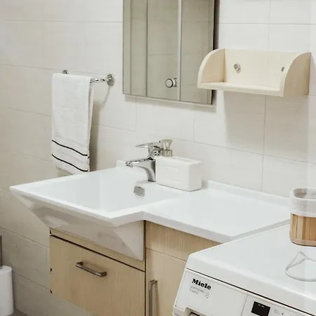 Aparthotel Ice Queen Vlasic Sisava