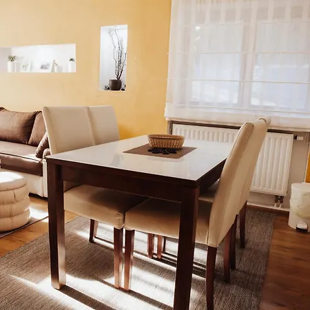 Ice Queen Vlasic 3* Sisava